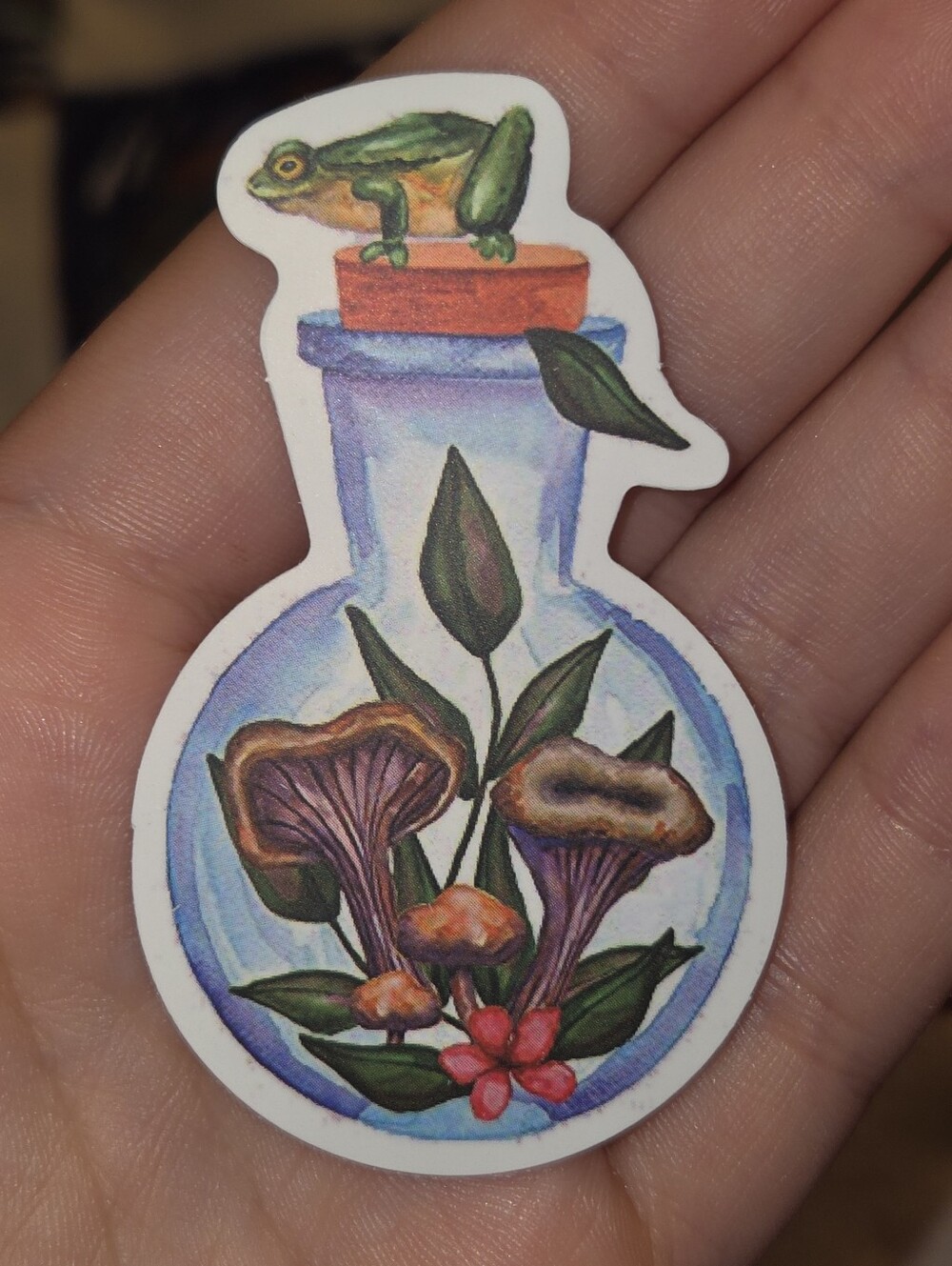 Artistic Reptile Bottle Sticker - Green Frog & Purple Flora